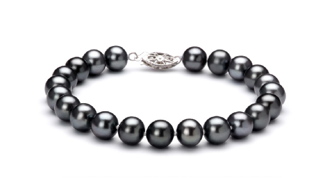 View Schwarzes Süßwasserperlenarmband collection